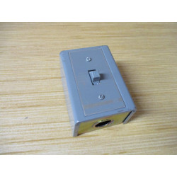 Square D 2510-F02 FHP Manual Starter 2510-FO2 - Used