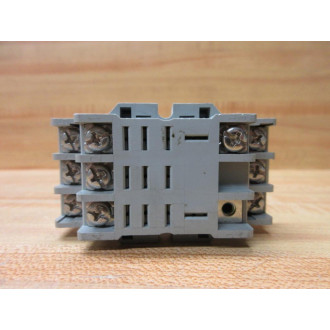 Eagle Signal 60SH3B-05 Relay Socket 60SH3B05 - Used