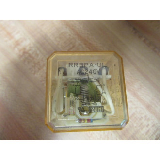 IDEC RR3PA-UL-AC240V Relay RR3PA-UL-240V AC - Used