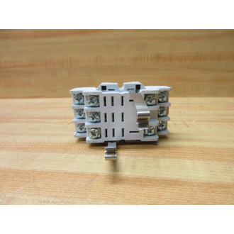 Cutler-Hammer Eaton D7PA3 Relay Socket Series B WRetainers - Used