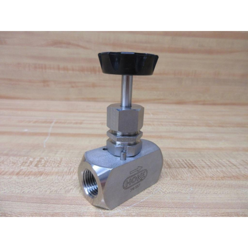 Hoke 2112F8Y Screwed Bonnet Needle Valve - New No Box