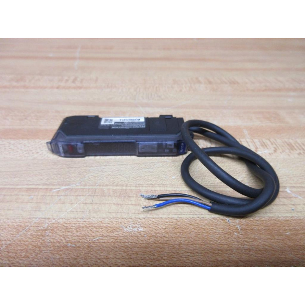 Keyence FS-V31P Photoelectric Amplifier 3 Wire - Used