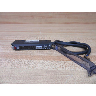 Keyence FS-V31P Photoelectric Amplifier 3 Wire - Used