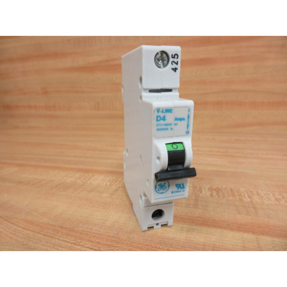 General Electric V37104 Circuit Breaker 4A 1P - Used
