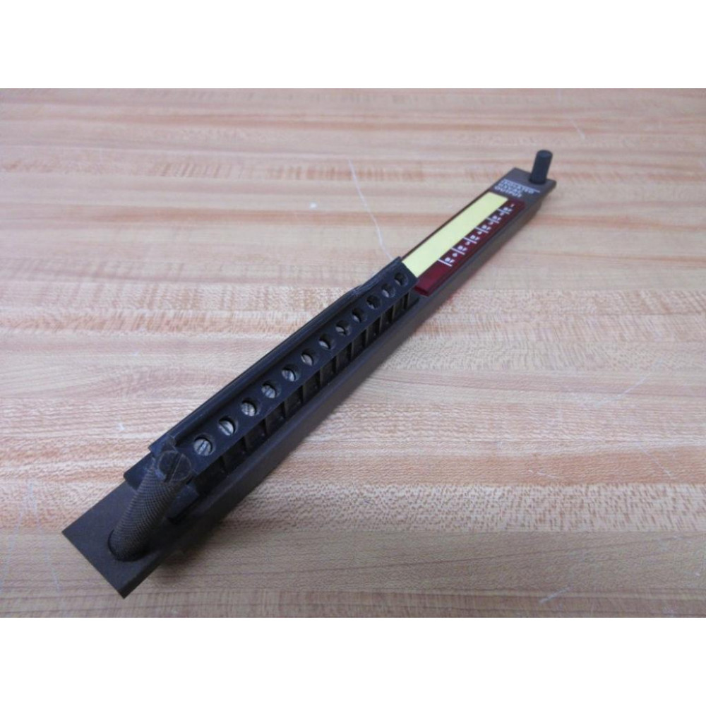 General Electric IC600FP910A Isolated Output Faceplate Cracked Corner - Used