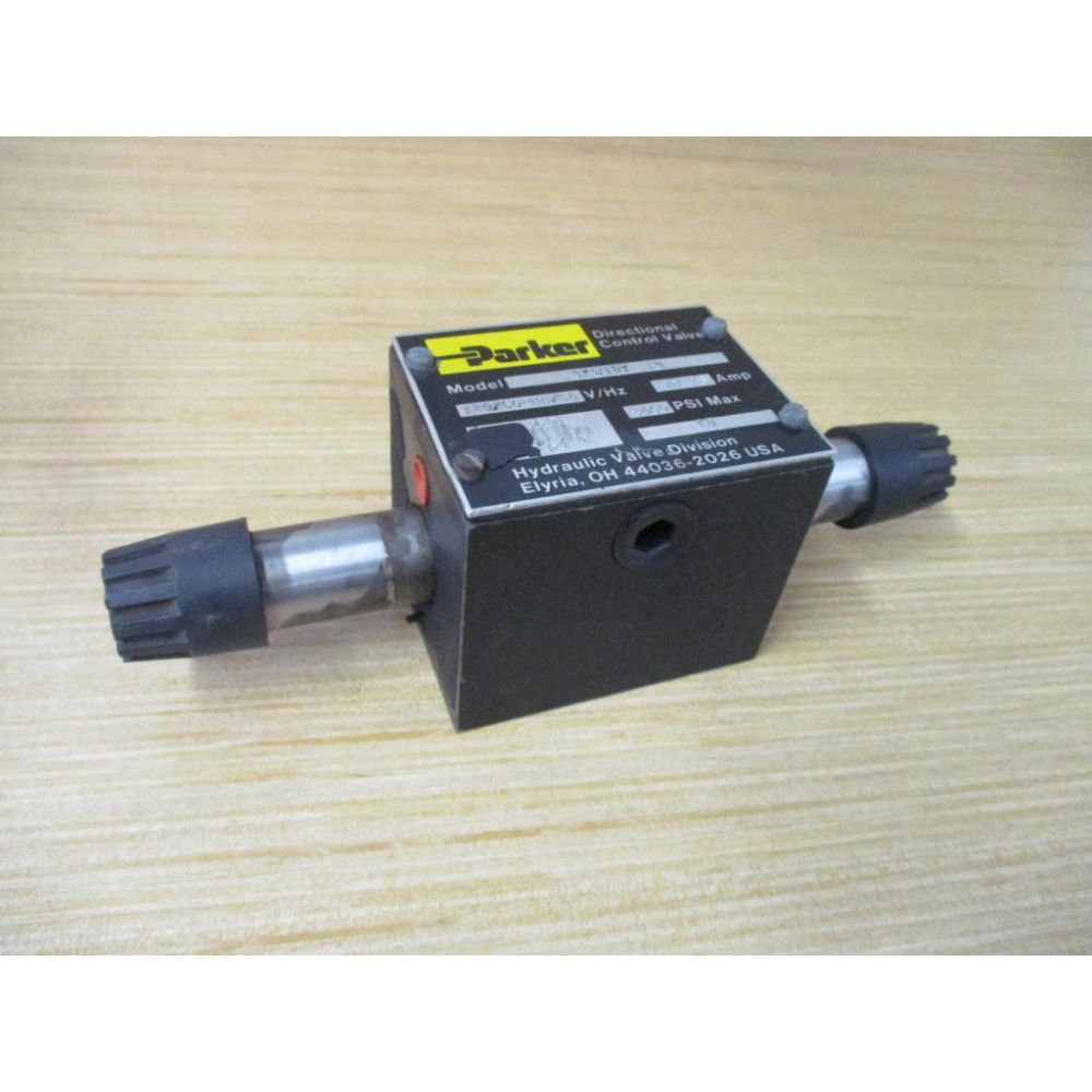 Parker D3W1DY-14 Control Valve D3W1DY14 WO Coils - Used