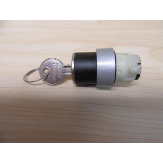 Siemens 3SB1000-4LA01 Selector Switch Key SSG15 - New No Box