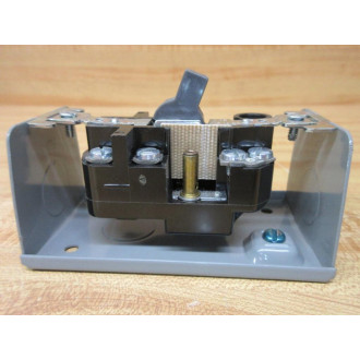 Allen Bradley 600-TAX4 Manual Motor Starter 600TAX4 WO Cover Plate - New No Box