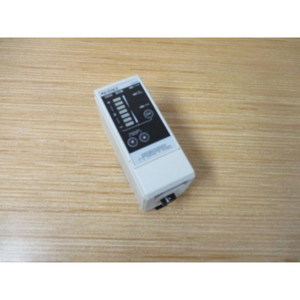 Keyence SJ-M100 Spot-Type Amplifier Unit SJM100 - New No Box