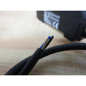 Keyence FS-V31 Amplifier FSV31 13" Wire - Used