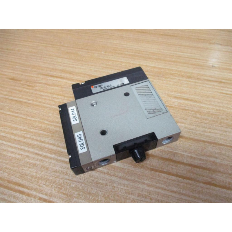SMC ZM071M-K5LZB Vacuum Generator ZM071MK5LZB WO Pilot Valves - Used