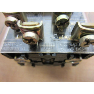 Allen Bradley 800T-J2A Selector Switch 800TJ2A W(2) 800T-XA - Used