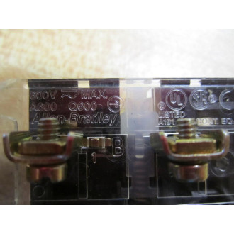 Allen Bradley 800T-XD2 Contact Block 800TXD2 WBolt & Clips - Used