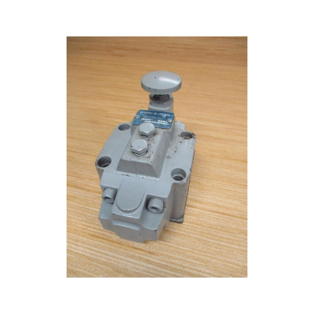 Sperry Vickers XCG-06-3F-21 Reducing Valve XCG063F21 - New No Box