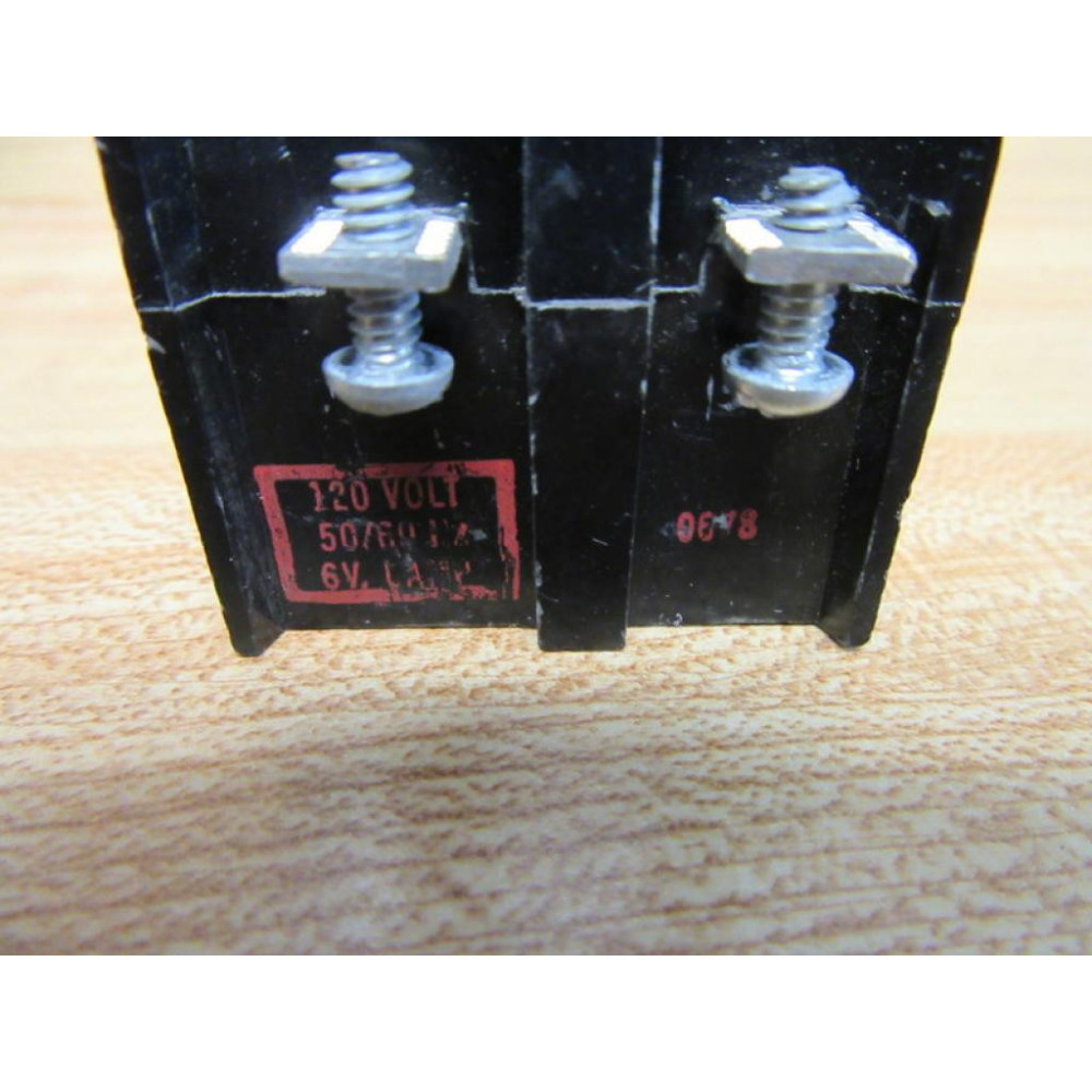Cutler Hammer E30CA Eaton Compact Push Button WIndicating Light - Used