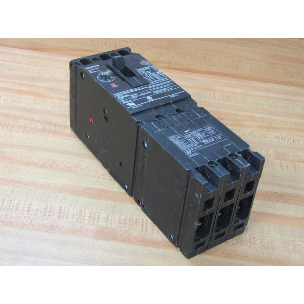 Siemens CED63A050 50A Circuit Breaker CED63A050L Cracked Housing - New No Box