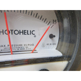 Dwyer 3015C Photohelic Pressure Switch - Used