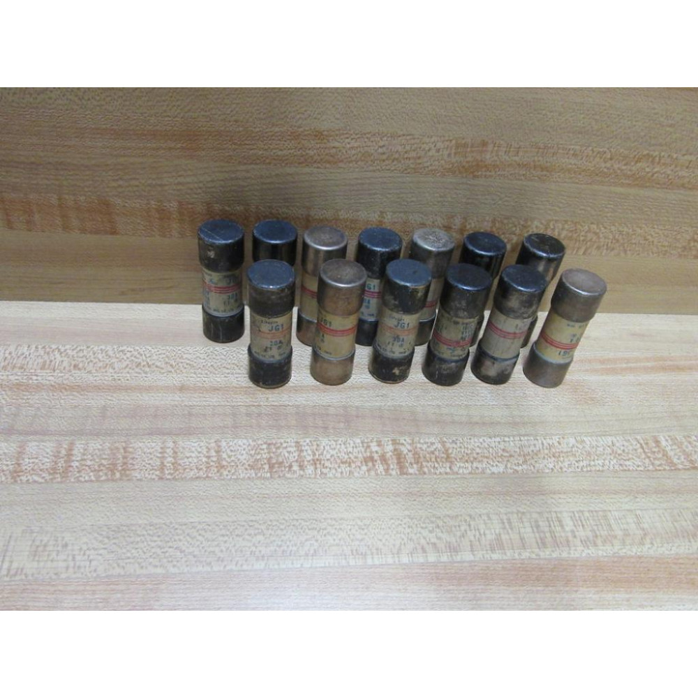 Cello Lite Fuse JG1-30A Utsunomiya Fuse JG130A Old Stock (Pack of 4) - New No Box