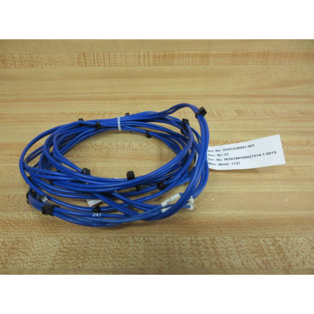 3HAC028581-001 Cable 3HAC028581001 - Used
