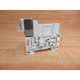 SMC SY3140-5LZD Solenoid Valve SY31405LZD With Manifold - Used