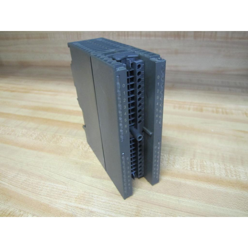 Siemens 6ES7 322-1BL00-0AA0 Module 6ES73221BL000AA0 WO Cover - Used