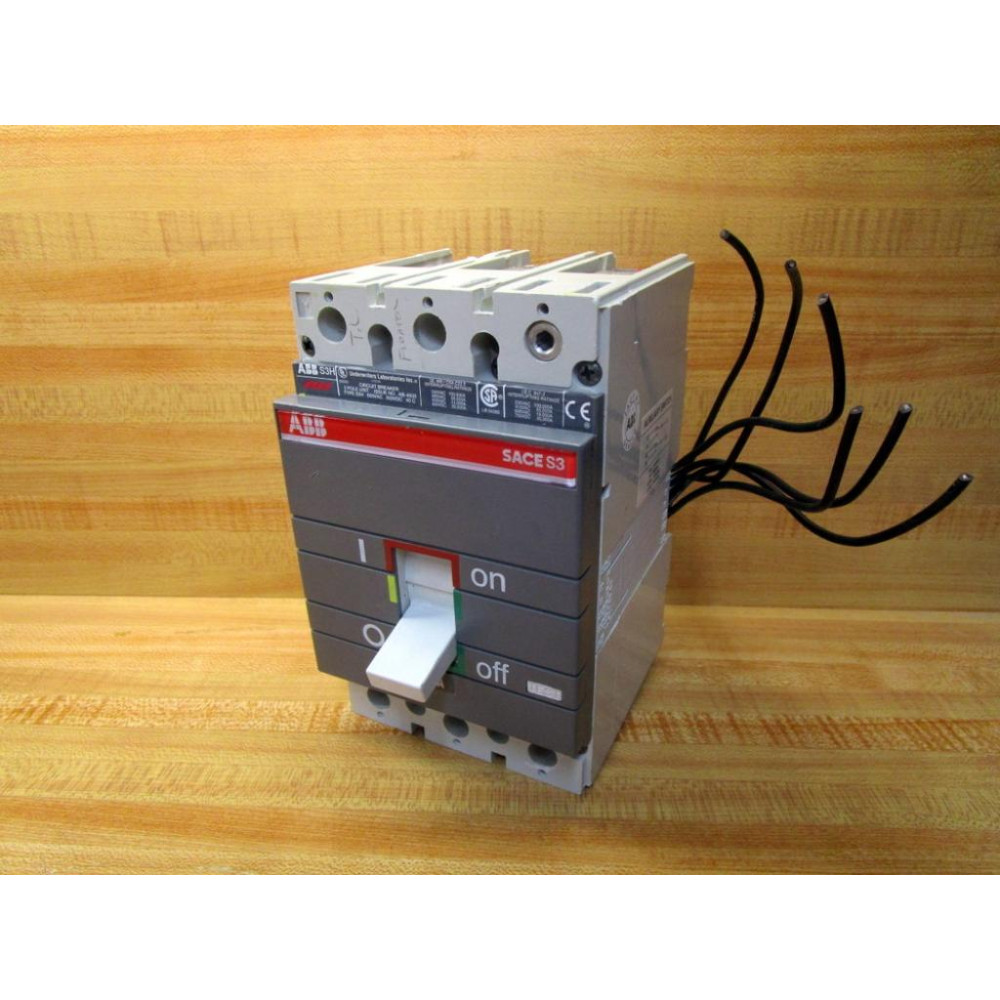 ABB S3H125TCCAS4 Circuit Breaker Cracked Housing - Used