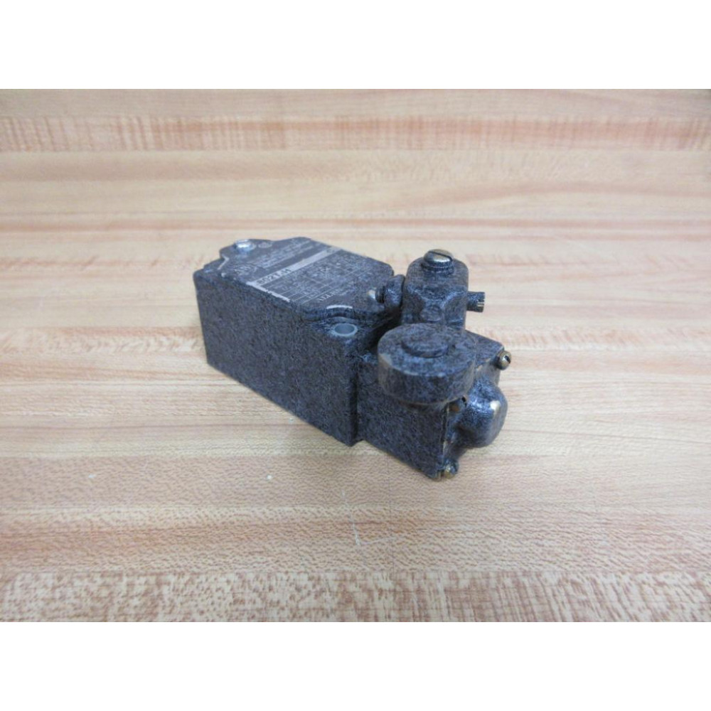 Allen Bradley 802T-H Limit Switch 802TH Series C - Used