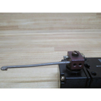 General Electric CR215GFA Limit Switch WLever & Operating  Head CR215GH32 - Used