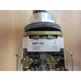 Allen Bradley 800T-H2B Switch 800TH2B W (2) 800T-XA Ser. T