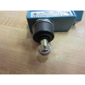 Micro Switch BZE6-2RN80 Honeywell BZE62RN80 - New No Box