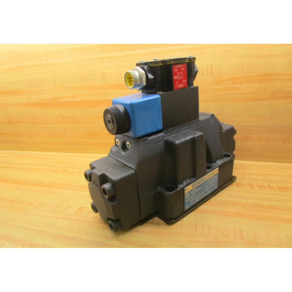 Vickers 02-364236 Valve DG5V-8-S-31B-T-M-FPA5WL-B-10 - New No Box