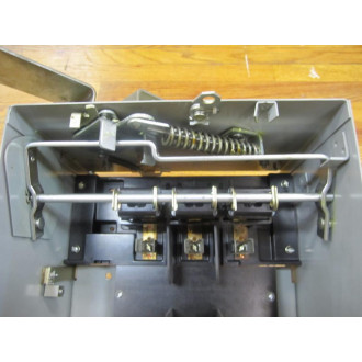 Siemens UVS361G Fusible Switch Plug 30 Amps 600 Volts AC - Used