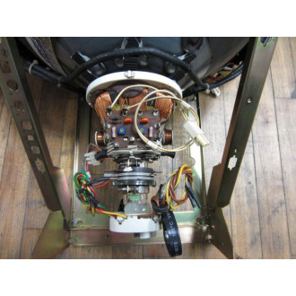 Hitachi M48JLJ30X03 CRT Display 19" - Used