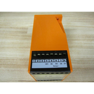 IFM Efector SY0100 Controller For Flow Switch VS0200110VAC