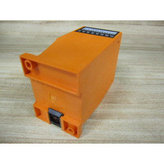 IFM Efector SY0100 Controller For Flow Switch VS0200110VAC