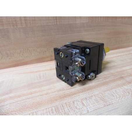 General Electric CR104PST21E11S2 Selector Switch GE Yellow Knob