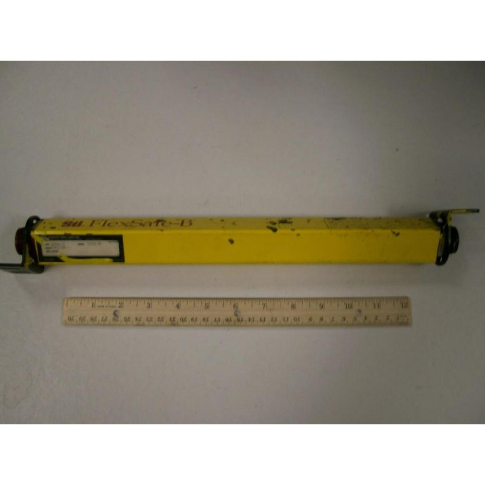 STI FS4312BR-1 Light Curtain FS4312BR1 - Used