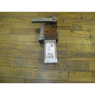 De-Sta-Co 82G5N-2120003-208180A Clamp - Used