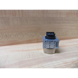 Siemens 3SB3 501-0AA61 White 3SB35010AA61 wBase & Clip