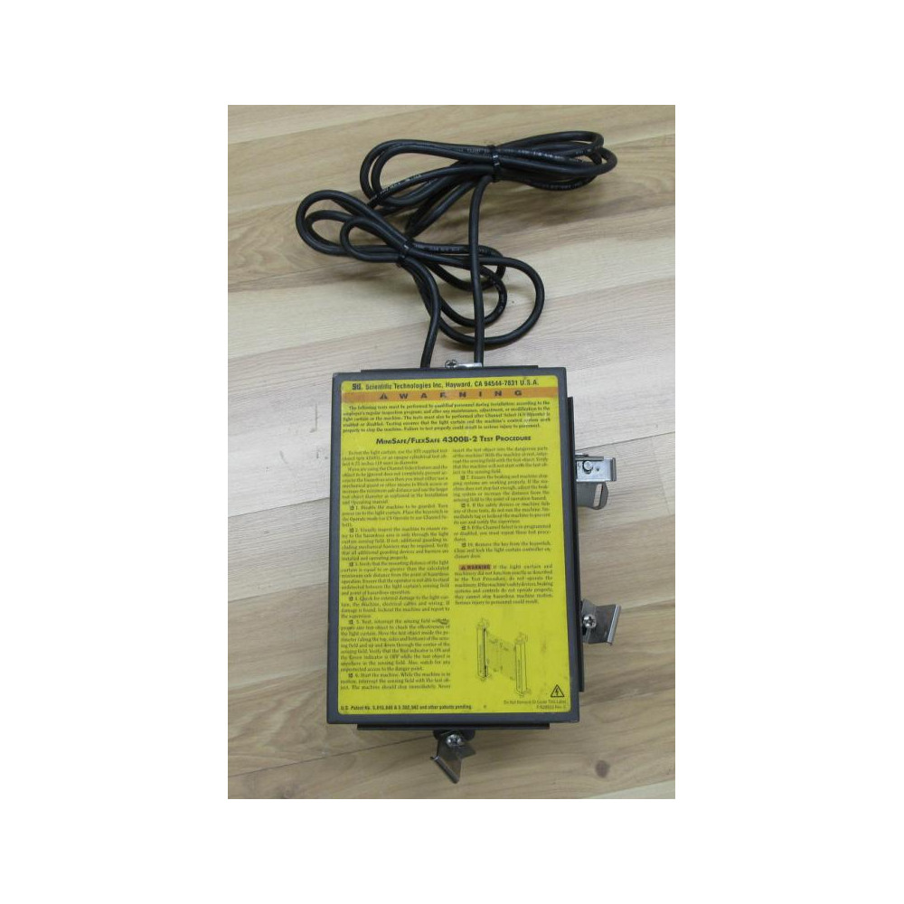 STI 43268-0200 Light Curtain Controller W Key MS4300B2 - Used