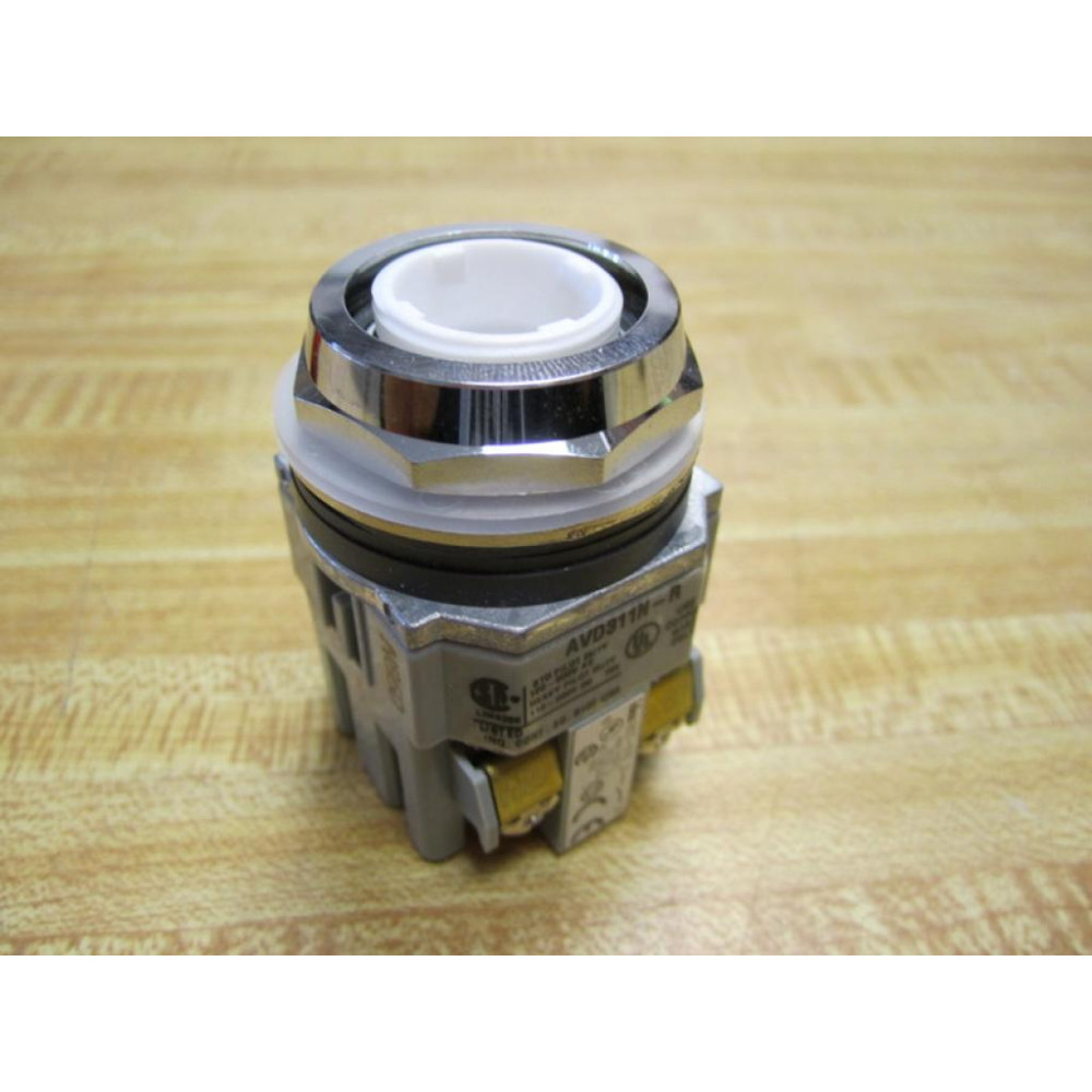 IDEC AVD311N-R Pushbutton Emergency Stop Reset AVD311NR Base Only - New No Box