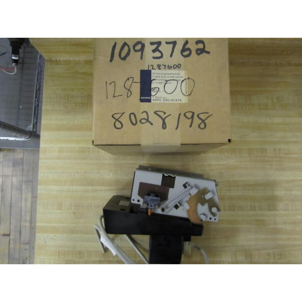 Siemens 3NP5 030-0CA76 Load-Break Switch 3NP50300CA76