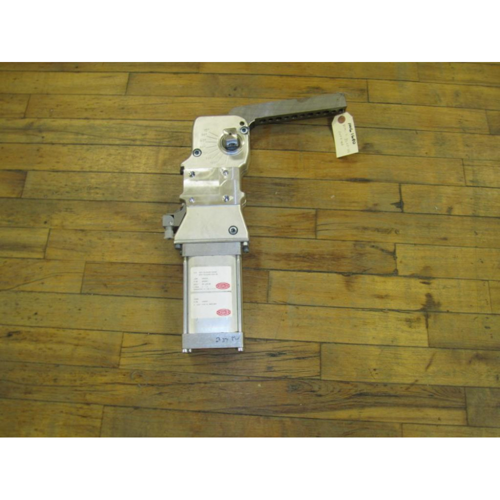 Norgren 82M-7DL63D82-0349A Clamp - New No Box