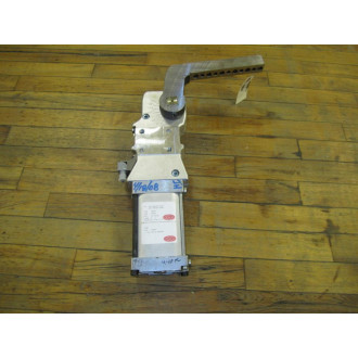 De-Sta-Co 82M-7DR63D82-0349A Clamp - New No Box