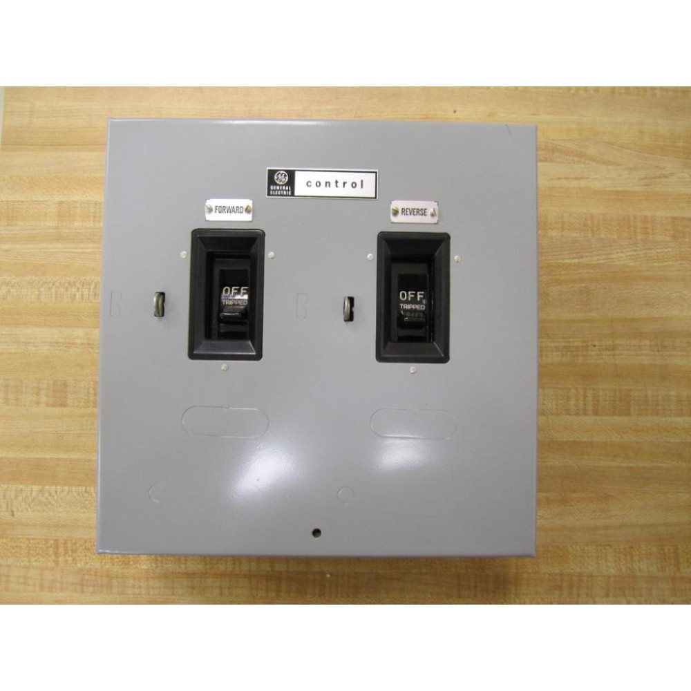 General Electric CR1062R53C Reversing Starter - New No Box