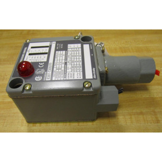 Allen Bradley 836T-T300JX9 Pressure Control Series A