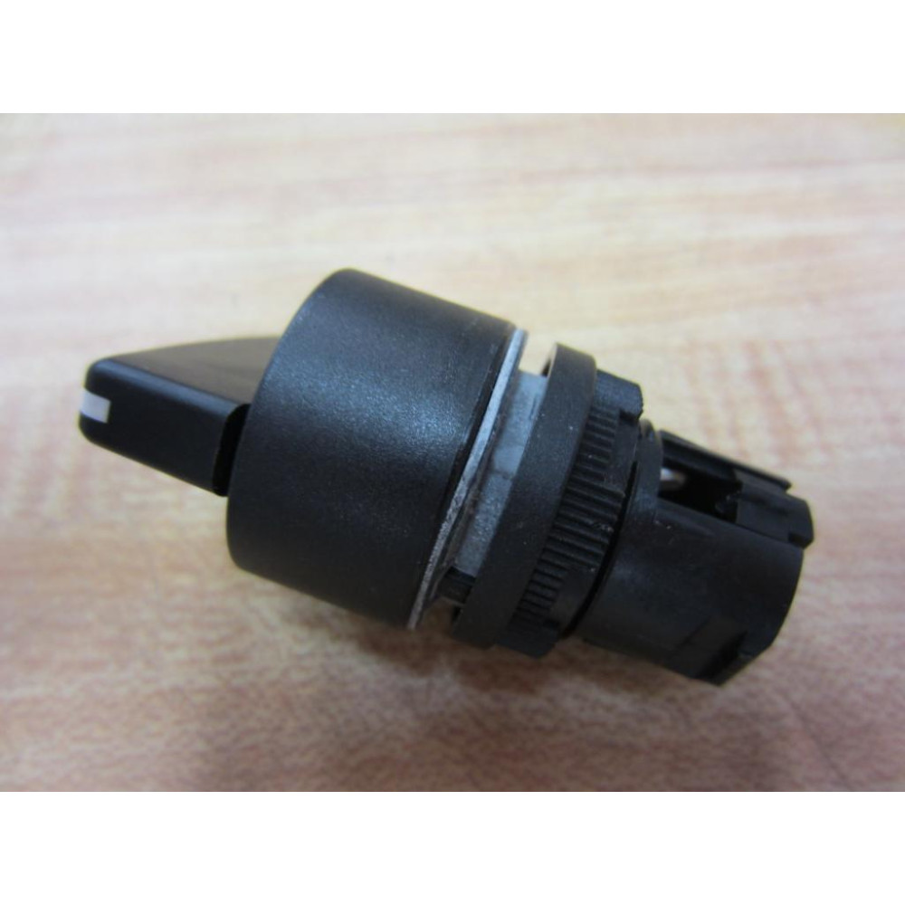 Allen Bradley 800EP-HM22 800EPHM22 Maintained Selector Switch - New No Box