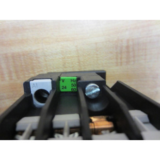 Siemens 3TF4-022-0A Contactor 3TF40220A Coil Tested - Used