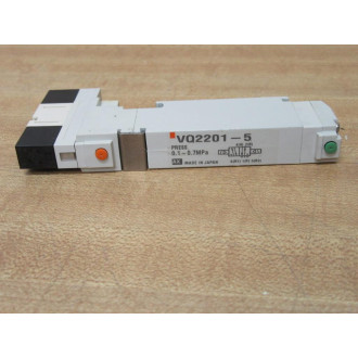 SMC VQ2201-5 Solenoid Valve VQ22015 - Used