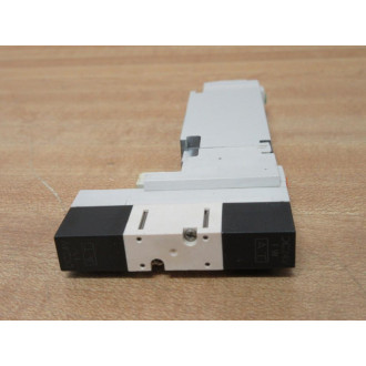 SMC VQ2201-5 Solenoid Valve VQ22015 - Used